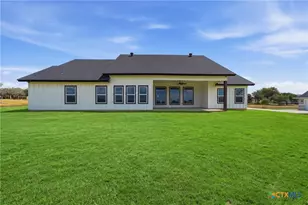 152 Creekwood Dr, Gonzales, TX 78629 - Photo 36