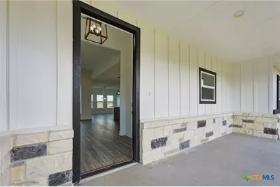 152 Creekwood Drive, Gonzales, TX 78629 - Photo 4