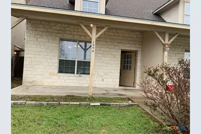 200 Sandstone Drive #D, Jarrell, TX 76537 - Photo 1