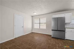 305 Skyview Cir, Troy, TX 76579 - Photo 14