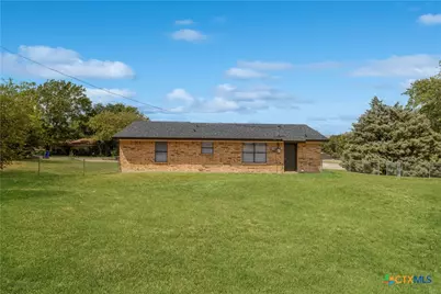 305 Skyview Circle, Troy, TX 76579 - Photo 22