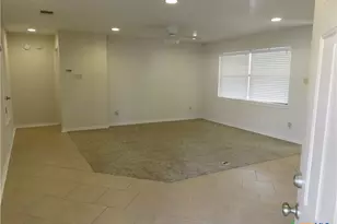 900 Boenig St, Seguin, TX 78155 - Photo 16