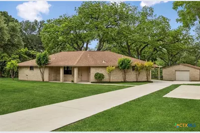 900 Boenig Street, Seguin, TX 78155 - Photo 10