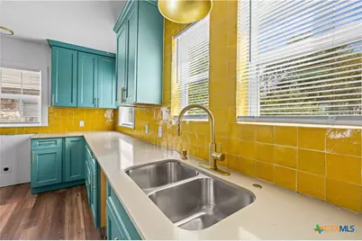 1307 S 29th Street, Temple, TX 76504 - Photo 6