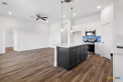 308 Cardinal Drive, Port Lavaca, TX 77979 - Photo 6