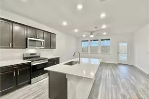 13816 Lubeck Dr, Austin, TX 78660 - Photo 6