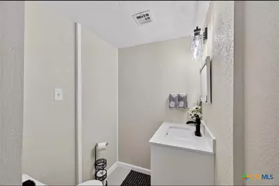 6072 County Road 122, Hallettsville, TX 77964 - Photo 24