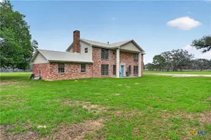 6072 Co Rd 122, Hallettsville, TX 77964 - Photo 2