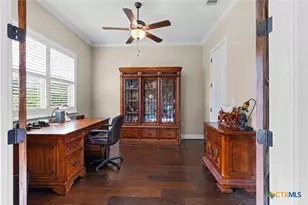 611 Shady Hollow, New Braunfels, TX 78132 - Photo 2
