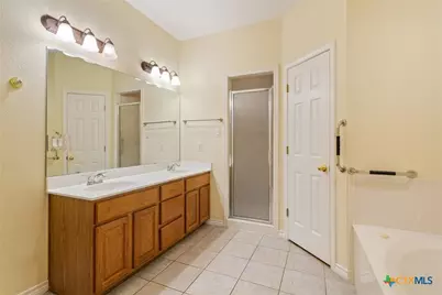3201 Bonham Avenue, Temple, TX 76502 - Photo 18
