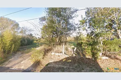 216 S Cherry Street, Seguin, TX 78155 - Photo 2