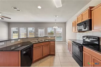 8016 Hawthorn, Temple, TX 76502 - Photo 12