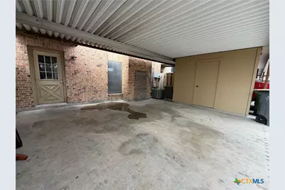 114 Kreekview Drive, Victoria, TX 77904 - Photo 12
