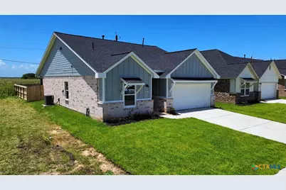 304 Cardinal Drive, Port Lavaca, TX 77979 - Photo 2