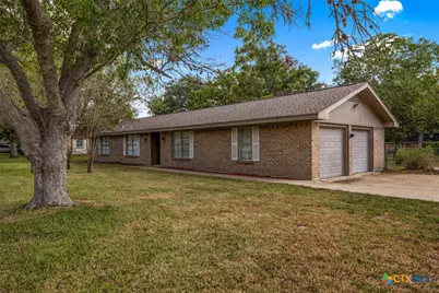 302 Brooks Road, Victoria, TX 77904 - Photo 2
