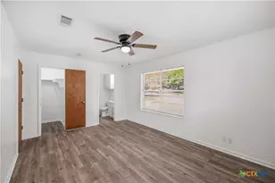 302 Brooks Rd, Victoria, TX 77904 - Photo 18