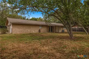 302 Brooks Rd, Victoria, TX 77904 - Photo 20