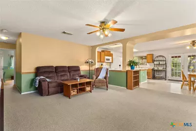 516 Denise Drive, New Braunfels, TX 78130 - Photo 6