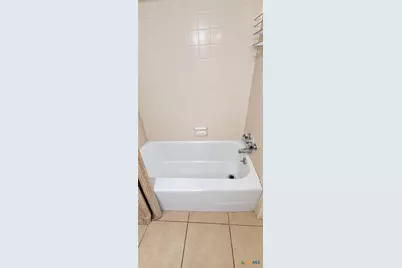 303 Milton Street, Victoria, TX 77901 - Photo 38