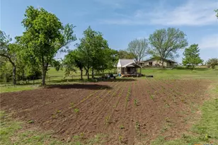 2379 Spring Valley Rd, Lorena, TX 76655 - Photo 32