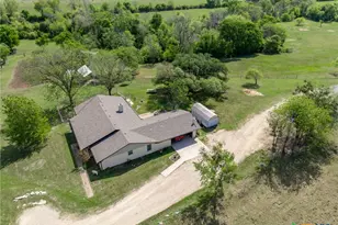 2379 Spring Valley Rd, Lorena, TX 76655 - Photo 8