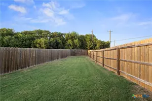 1813 Emma Naylor Ct, Harker Heights, TX 76548 - Photo 16