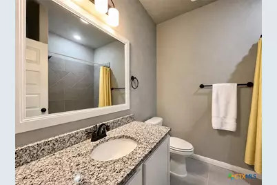 911 E Seideman Street, Seguin, TX 78155 - Photo 10