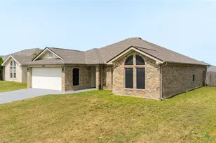 4305 Maggie Dr, Killeen, TX 76549 - Photo 2