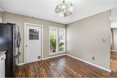 112 Laguna Drive, Victoria, TX 77904 - Photo 8