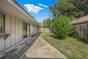 112 Laguna Dr, Victoria, TX 77904 - Photo 24