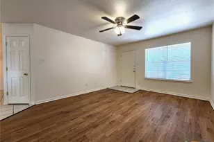 303 Cedar Ridge Dr, Nolanville, TX 76559 - Photo 4