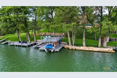 450 Three Oaks Road, Seguin, TX 78155 - Photo 2
