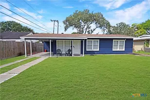 1621 Burkedale Dr, Port Lavaca, TX 77979 - Photo 2
