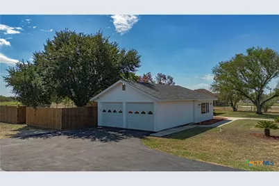 555 Fm 477, Seguin, TX 78155 - Photo 40