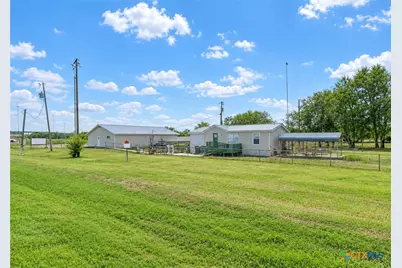 2501 N Colorado Street, Lockhart, TX 78644 - Photo 4
