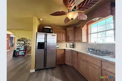 450 W Kruse Avenue, Port Lavaca, TX 77979 - Photo 20
