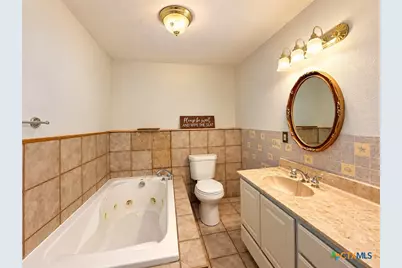 450 W Kruse Avenue, Port Lavaca, TX 77979 - Photo 14