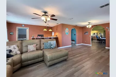 450 W Kruse Avenue, Port Lavaca, TX 77979 - Photo 8