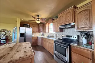 450 W Kruse Ave, Port Lavaca, TX 77979 - Photo 18