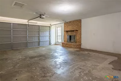 1422 Mockingbird Lane, Seguin, TX 78155 - Photo 22