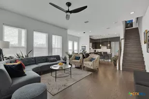 605 Creekside Cmn, New Braunfels, TX 78130 - Photo 4