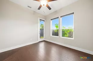 605 Creekside Cmn, New Braunfels, TX 78130 - Photo 16