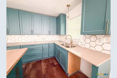 707 S 34th Street, Temple, TX 76501 - Photo 8