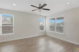 740 Gristmill Dr, New Braunfels, TX 78130 - Photo 6