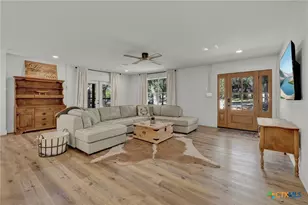 767 Valley Oaks Dr, Canyon Lake, TX 78133 - Photo 4