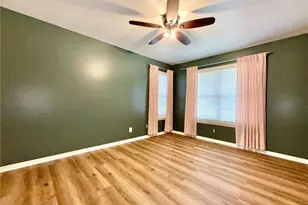 306 Angus St, Victoria, TX 77904 - Photo 18
