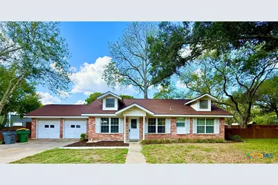 306 Angus Street, Victoria, TX 77904 - Photo 1