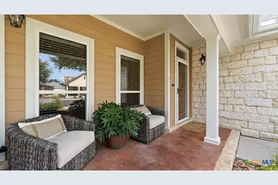 2022 Cotton Boulevard, New Braunfels, TX 78130 - Photo 4