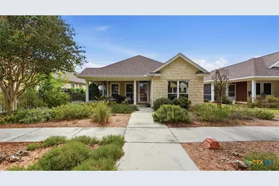 2022 Cotton Boulevard, New Braunfels, TX 78130 - Photo 2