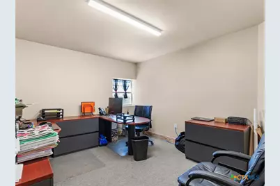 3925 Linne Road, Seguin, TX 78155 - Photo 16